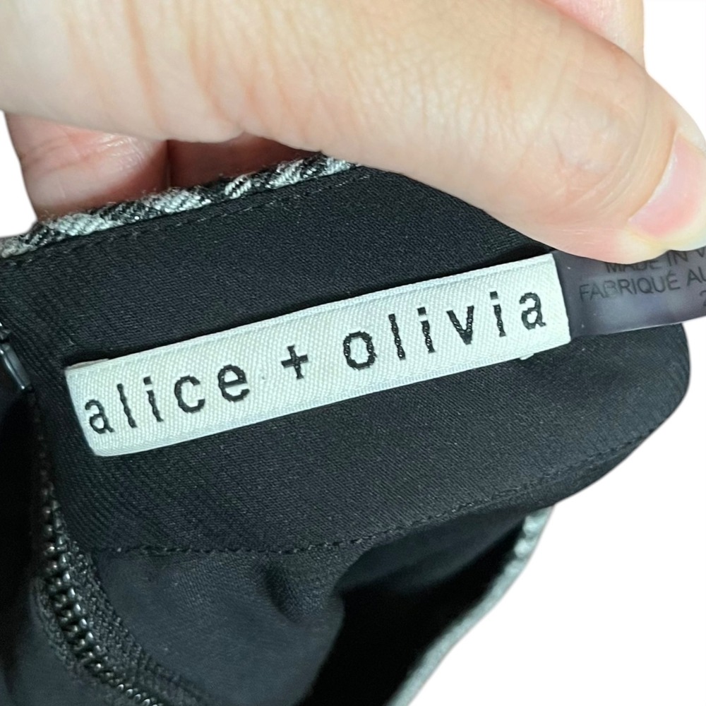 Alice + Olivia Lennon Women's 2 Grey Black Plaid Skirt Wrap Preppy Chic Designer - Picture 9 of 9